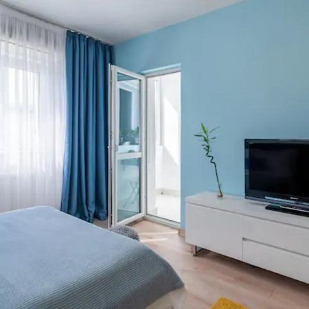 Cosy & Chic Studio Close By Victoria Square Βουκουρέστι Εξωτερικό φωτογραφία