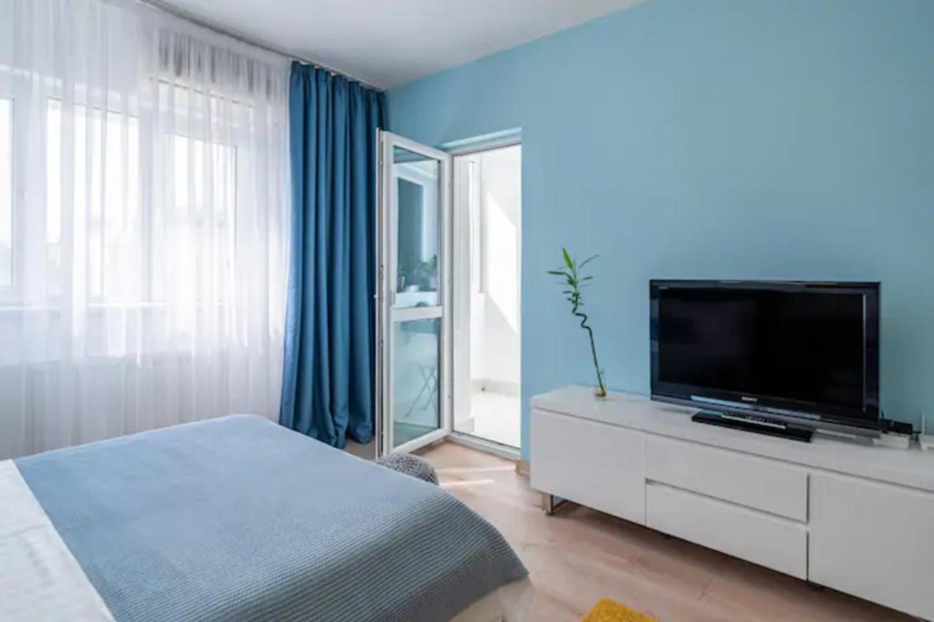 Cosy & Chic Studio Close By Victoria Square Βουκουρέστι Εξωτερικό φωτογραφία