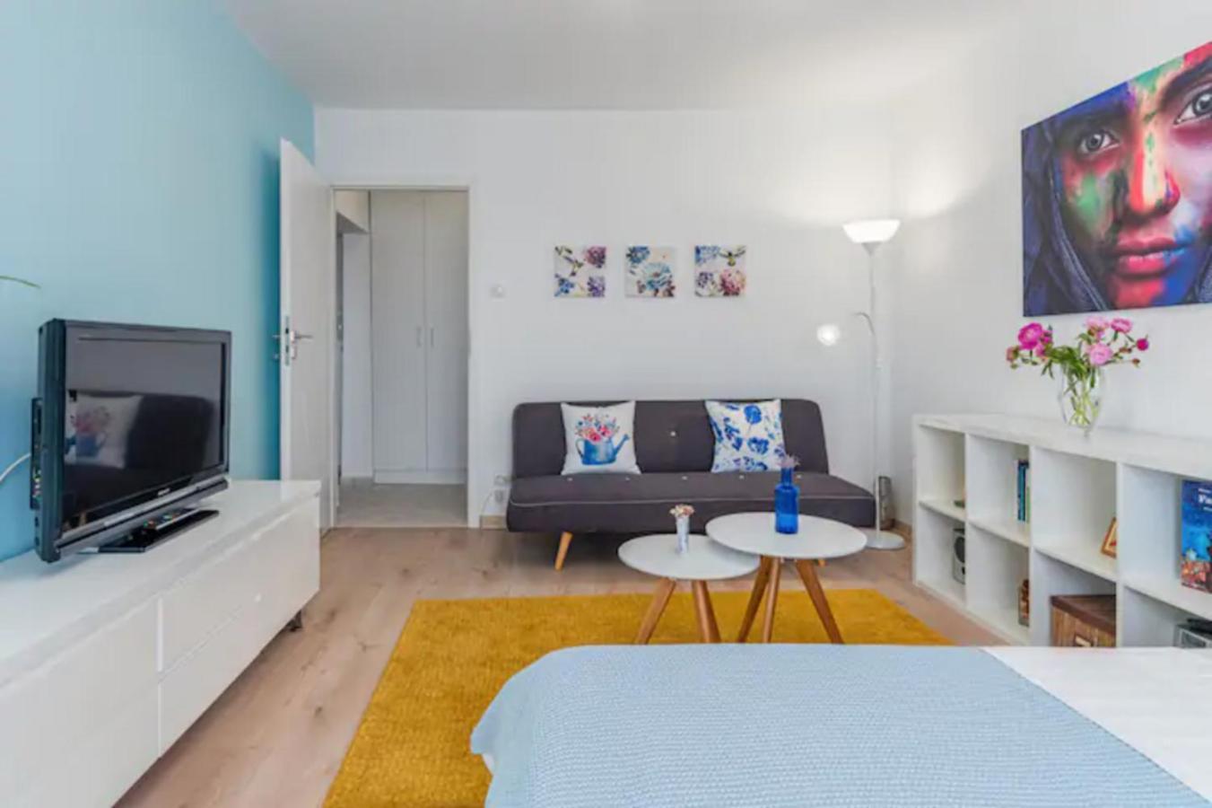 Cosy & Chic Studio Close By Victoria Square Βουκουρέστι Εξωτερικό φωτογραφία